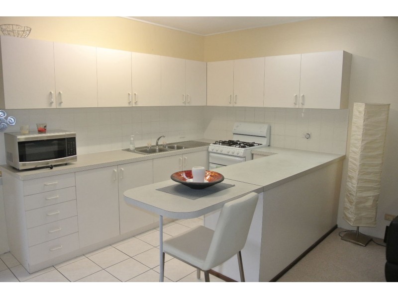 1/27 York Street, Coorparoo QLD 4151