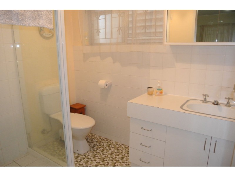 1/27 York Street, Coorparoo QLD 4151