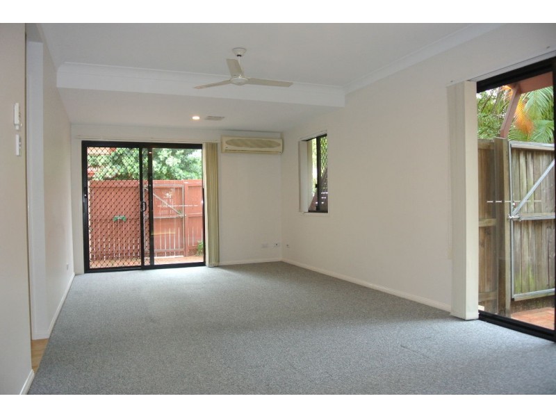 1/41-45 Wallace Street, Moorooka QLD 4105