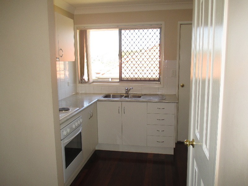 1/12 Robbies Avenue, Carina QLD 4152