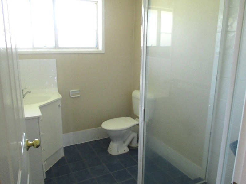 1/12 Robbies Avenue, Carina QLD 4152