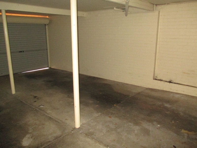 1/12 Robbies Avenue, Carina QLD 4152