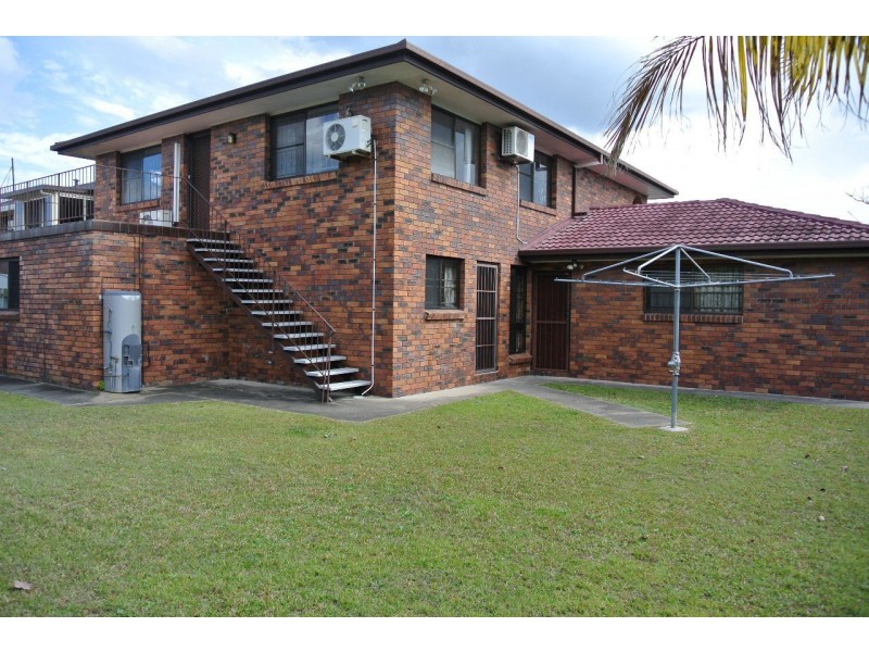 12 Lindisfarne Street, Carindale QLD 4152