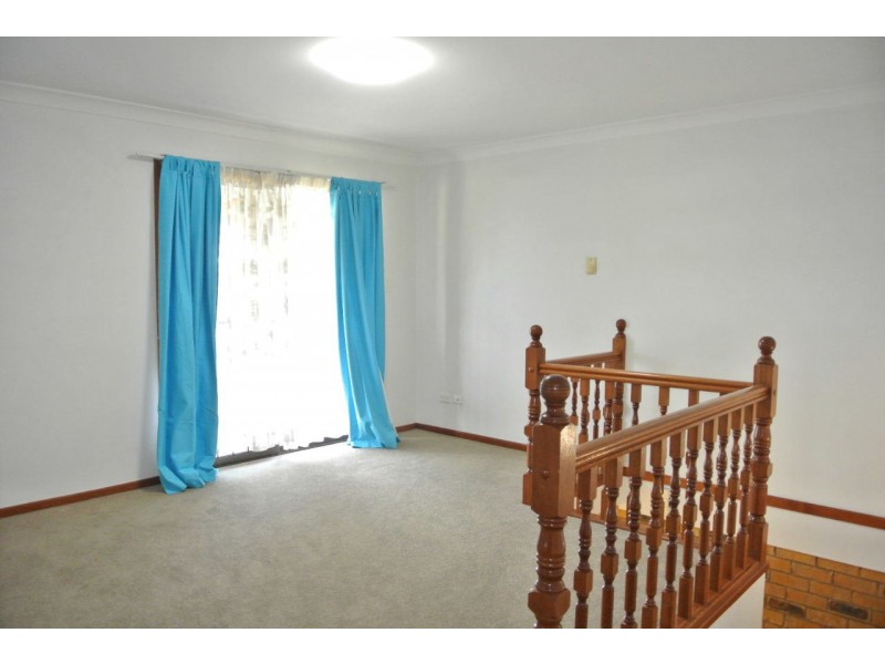 12 Lindisfarne Street, Carindale QLD 4152