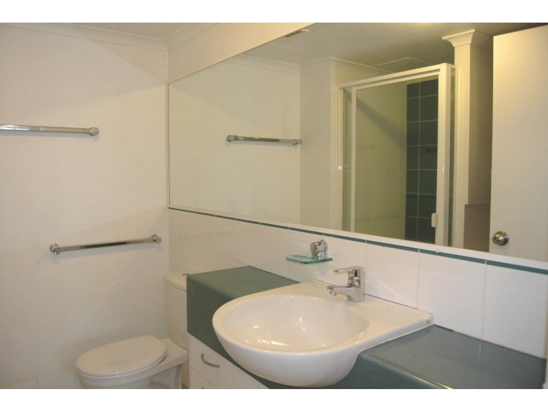 3/28 Norman Cres, Norman Park QLD 4170