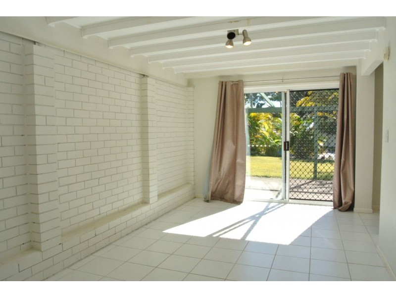 2 Castlereagh Street, Capalaba QLD 4157