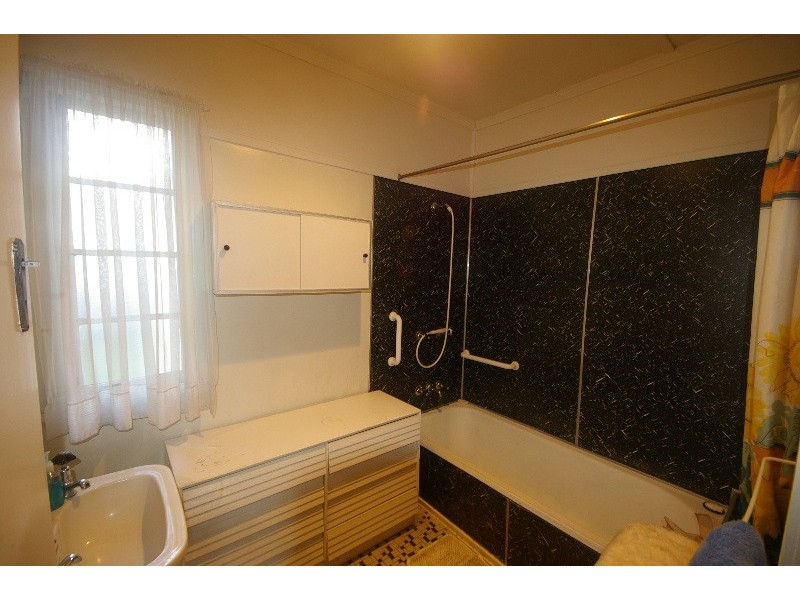 4 Corfield Street, Carina QLD 4152