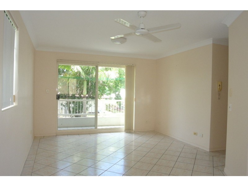 3/450 Old Cleveland Road, Camp Hill QLD 4152