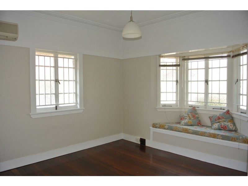 41 Clara Street, Camp Hill QLD 4152