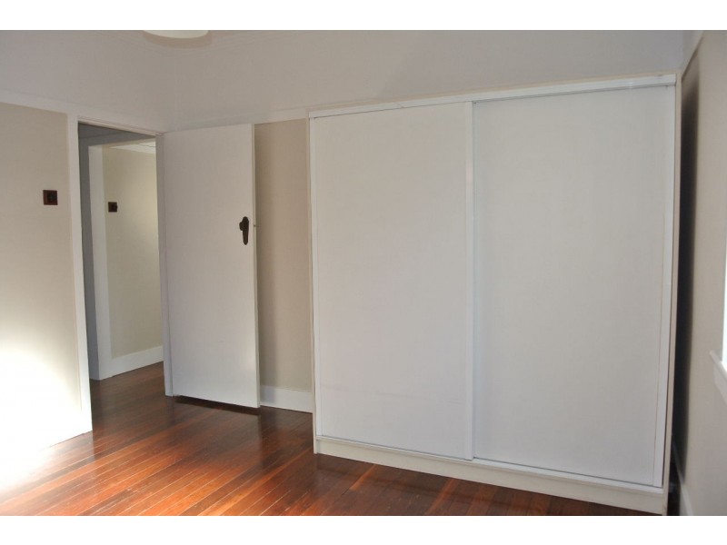 41 Clara Street, Camp Hill QLD 4152