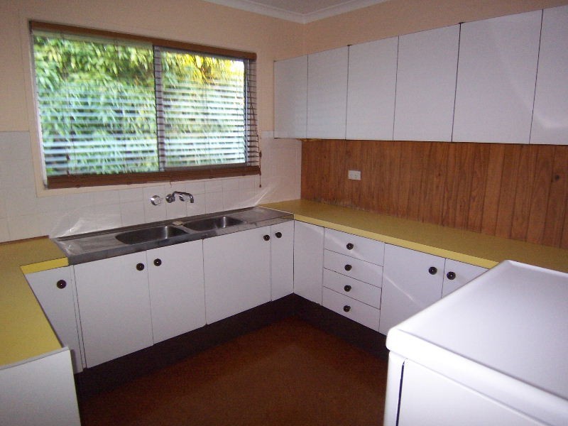 9 Little John Street, Daisy Hill QLD 4127