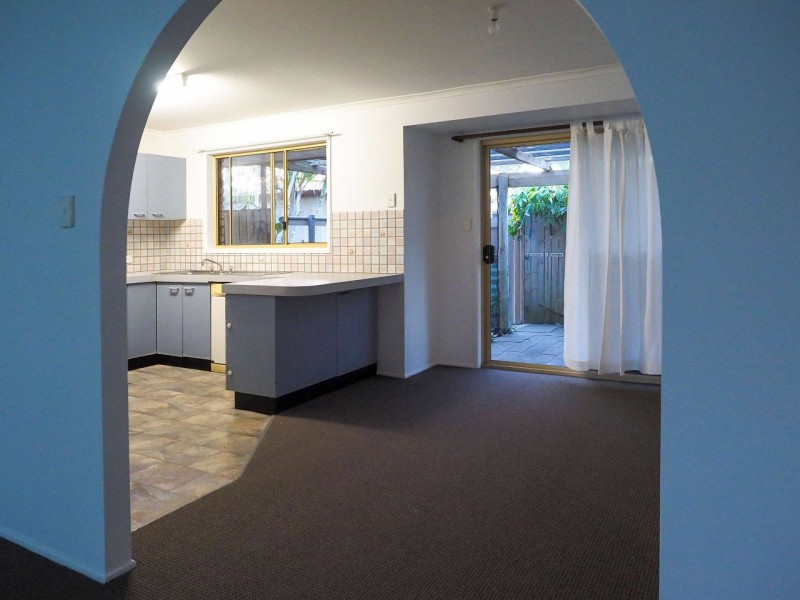 1 Brolga Street, Thorneside QLD 4158