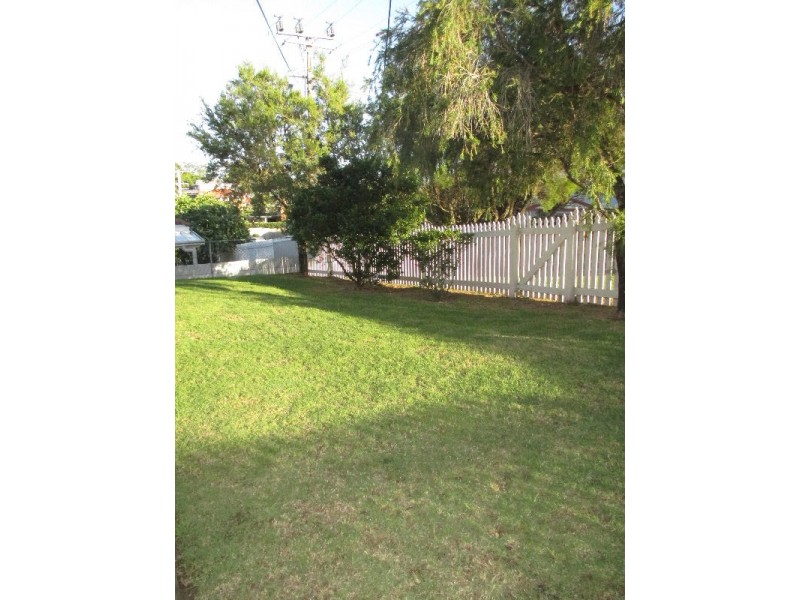 47 Camboor Street, Camp Hill QLD 4152