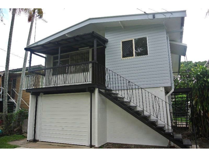 24 Wood Avenue, Carina QLD 4152