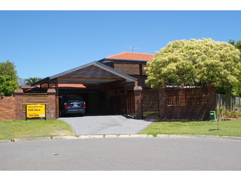 5 Glamis Court, Carindale QLD 4152