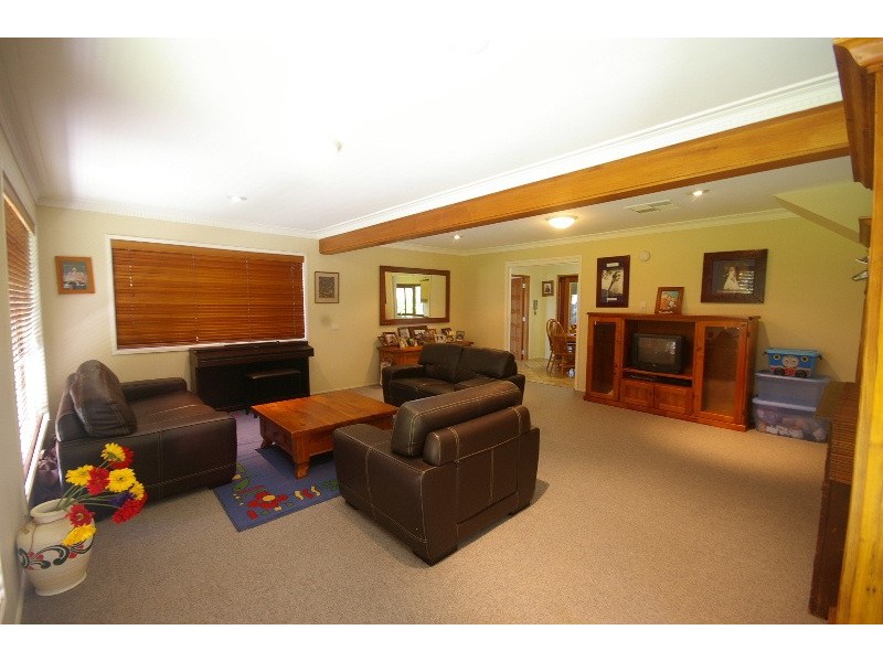 5 Glamis Court, Carindale QLD 4152