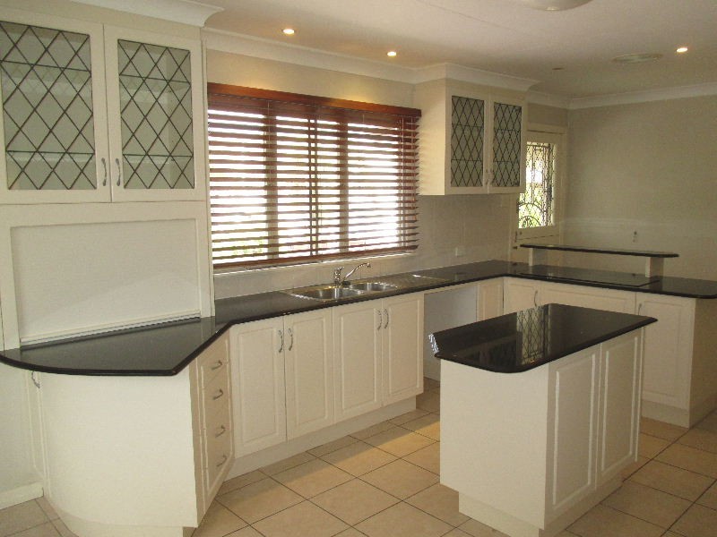 27 Ludwick Street, Cannon Hill QLD 4170