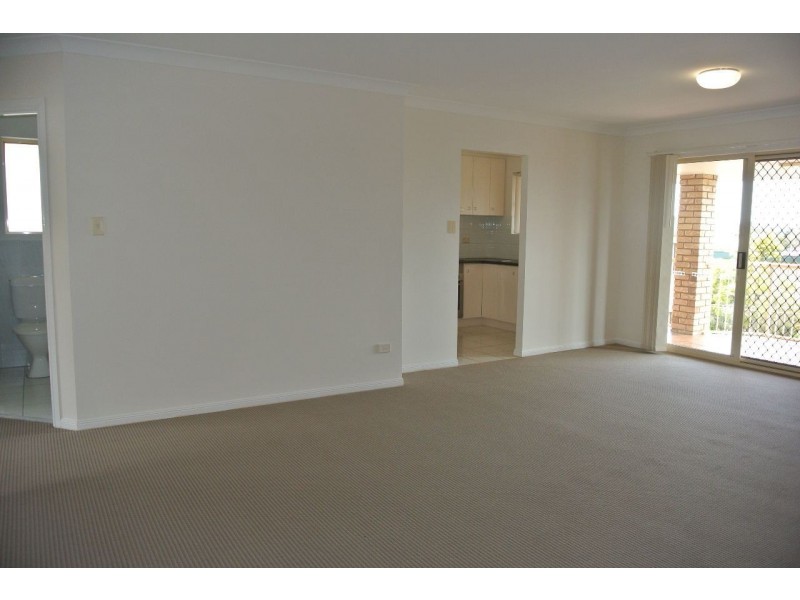 4/7 Weston Street, Coorparoo QLD 4151