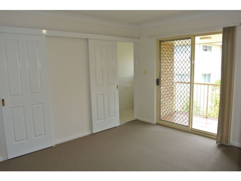 4/7 Weston Street, Coorparoo QLD 4151