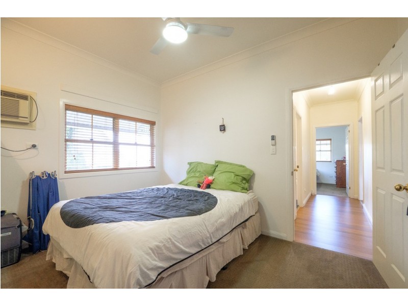 42 Radius Street, Wynnum QLD 4178