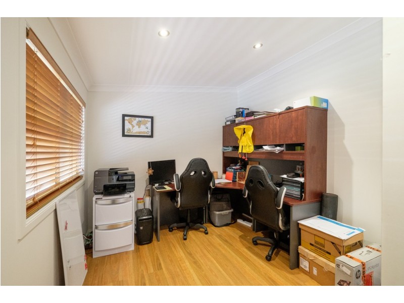 42 Radius Street, Wynnum QLD 4178