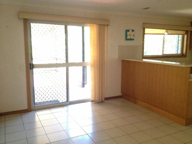 195 Scrub Road, Carindale QLD 4152