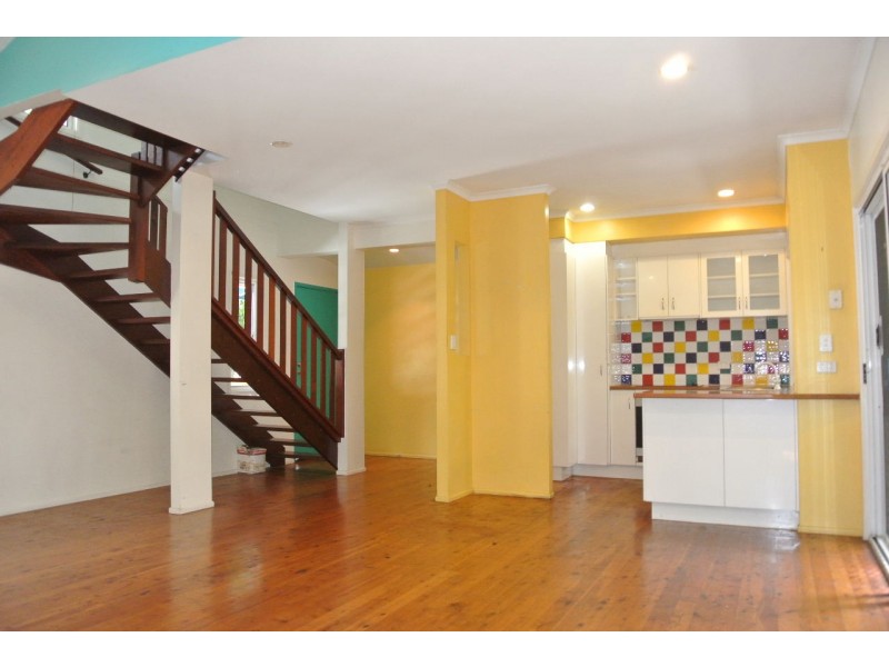 5 Ashby Street, Fairfield QLD 4103