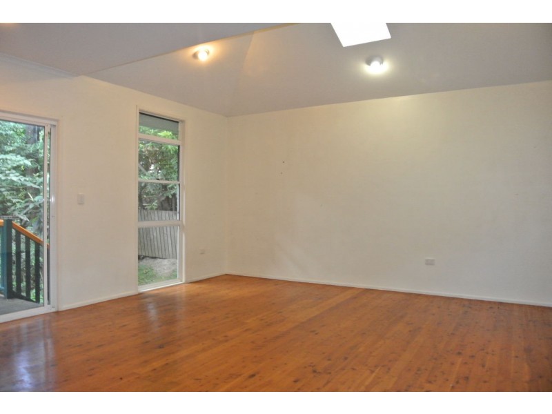 5 Ashby Street, Fairfield QLD 4103