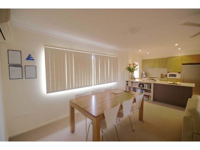 8/10-12 Amelia Street, Coorparoo QLD 4151