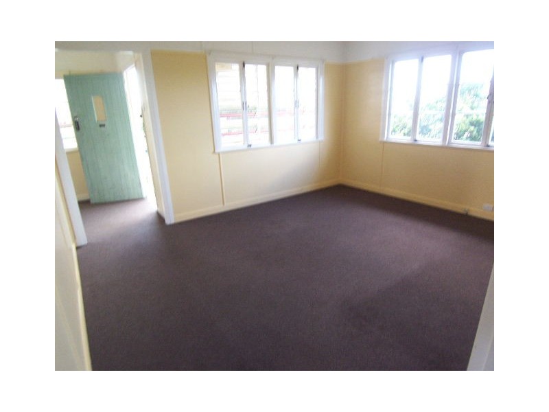 9 Crystal Street, Holland Park QLD 4121