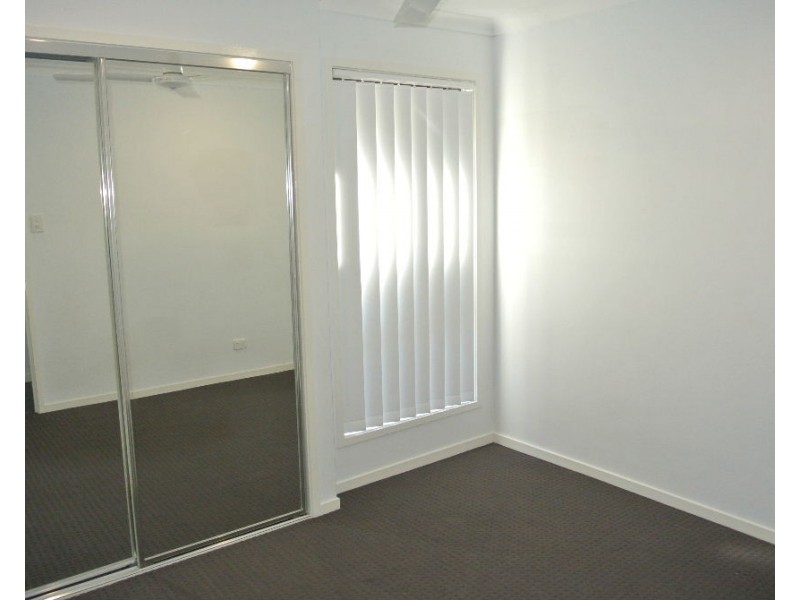 27 Ravensbourne Circuit, Waterford QLD 4133