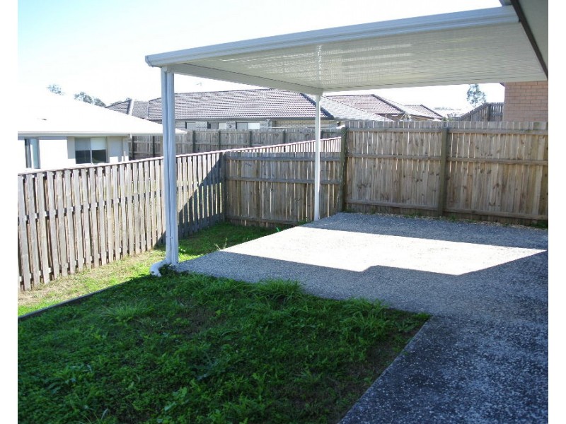 27 Ravensbourne Circuit, Waterford QLD 4133