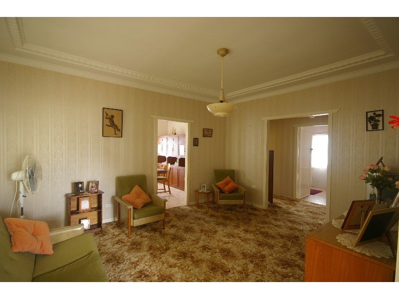 13 Waverley Road, Camp Hill QLD 4152