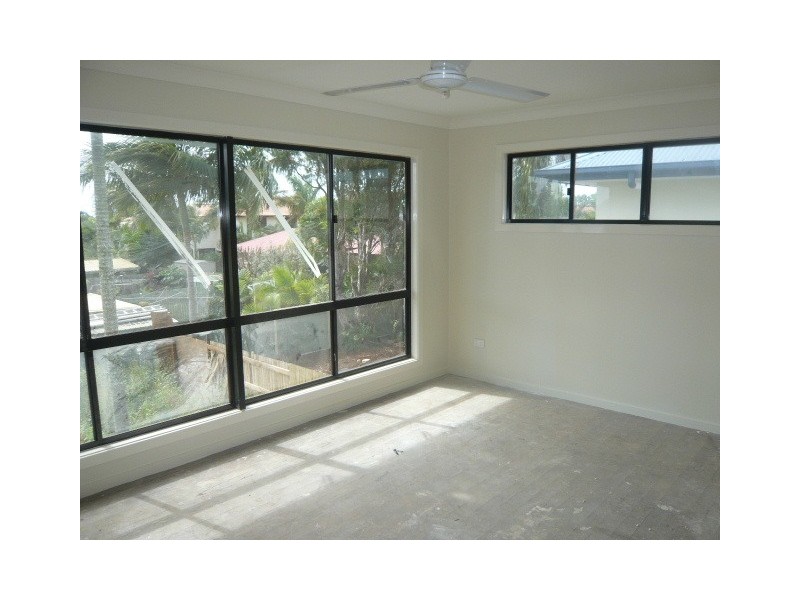 27 South Street, Cleveland QLD 4163