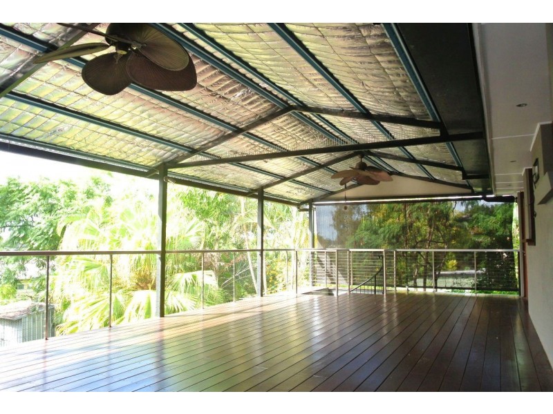 34 Mee Street, Carina QLD 4152