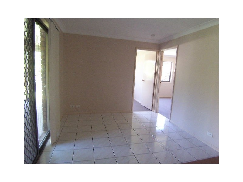 4 Kennet Place, Carina QLD 4152