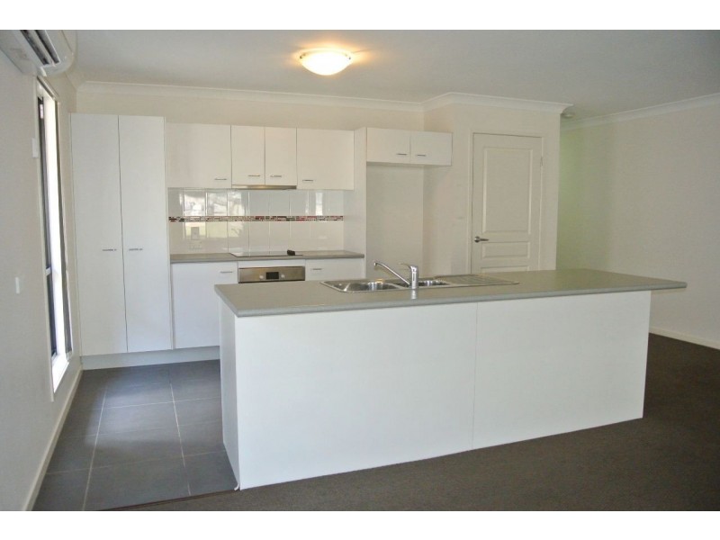 18 Orlando Drive, Holmview QLD 4207