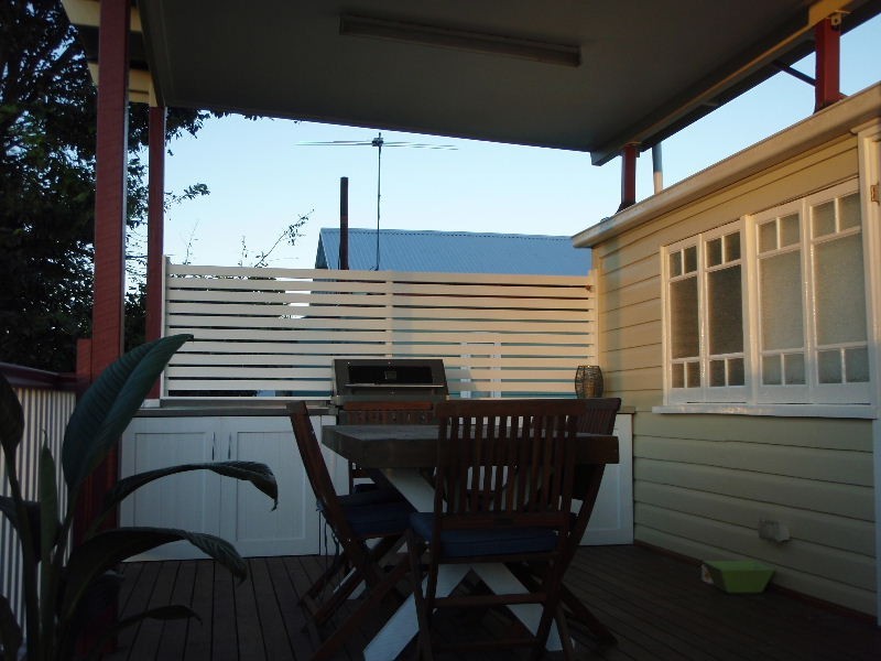11 Pansy Street, Wynnum QLD 4178