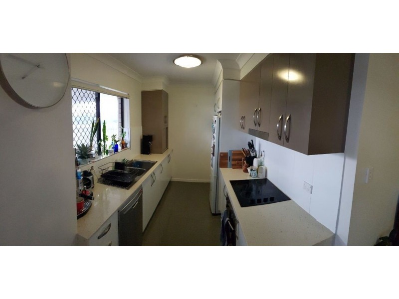 8/24 Dickenson Street, Carina QLD 4152