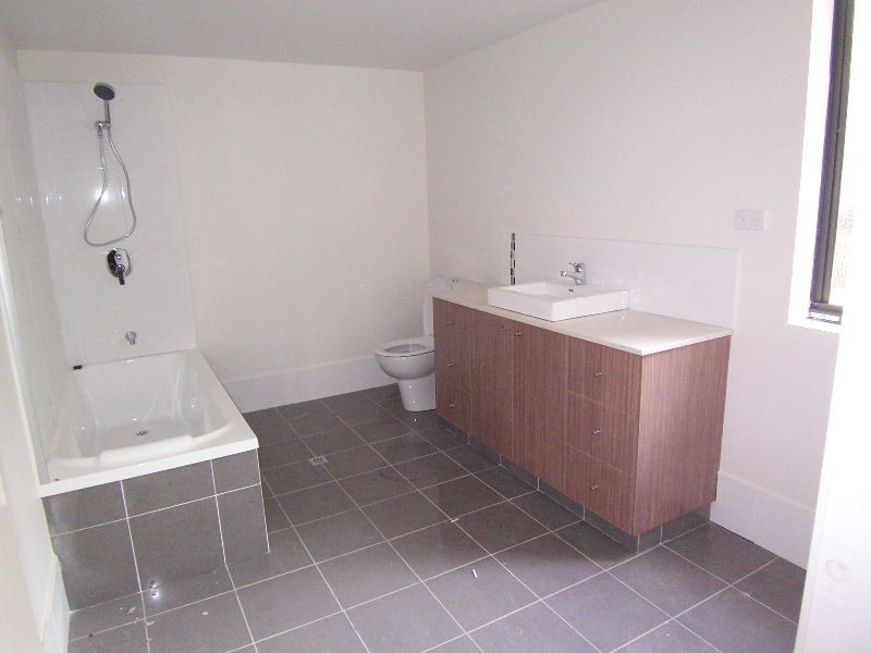 4/24 Dickenson Street, Carina QLD 4152