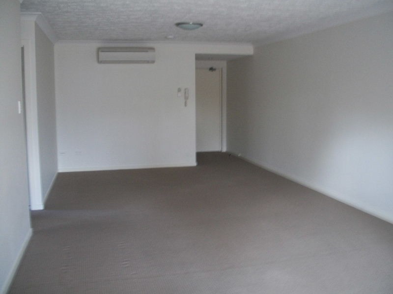 6/24 Dickenson Street, Carina QLD 4152