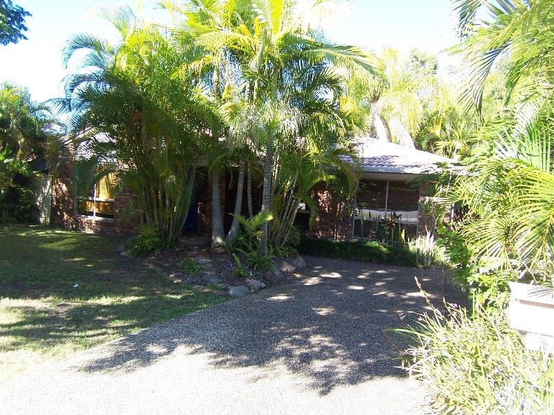 8 Baguette Street, Carina QLD 4152