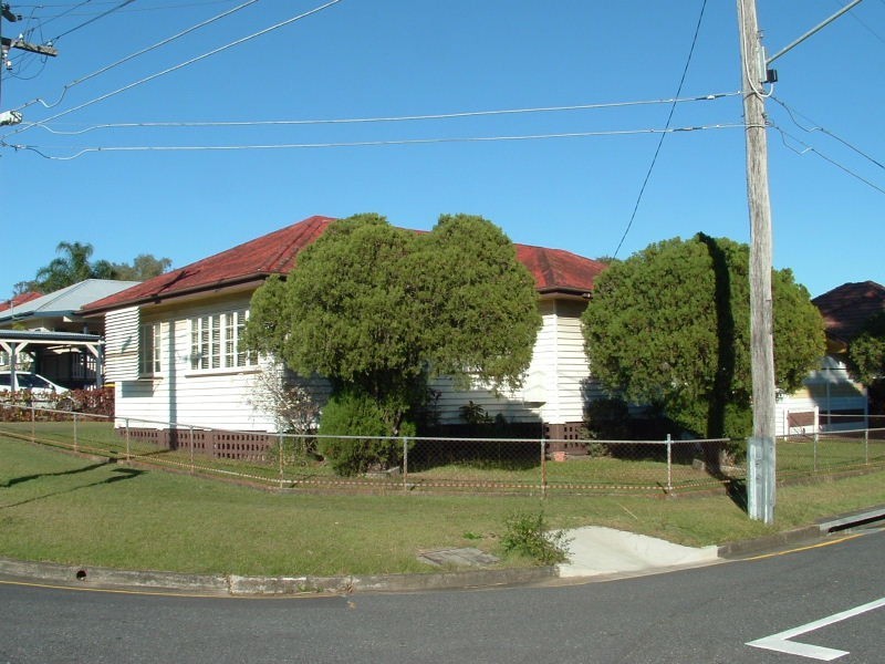 76 Dickenson Street, Carina QLD 4152