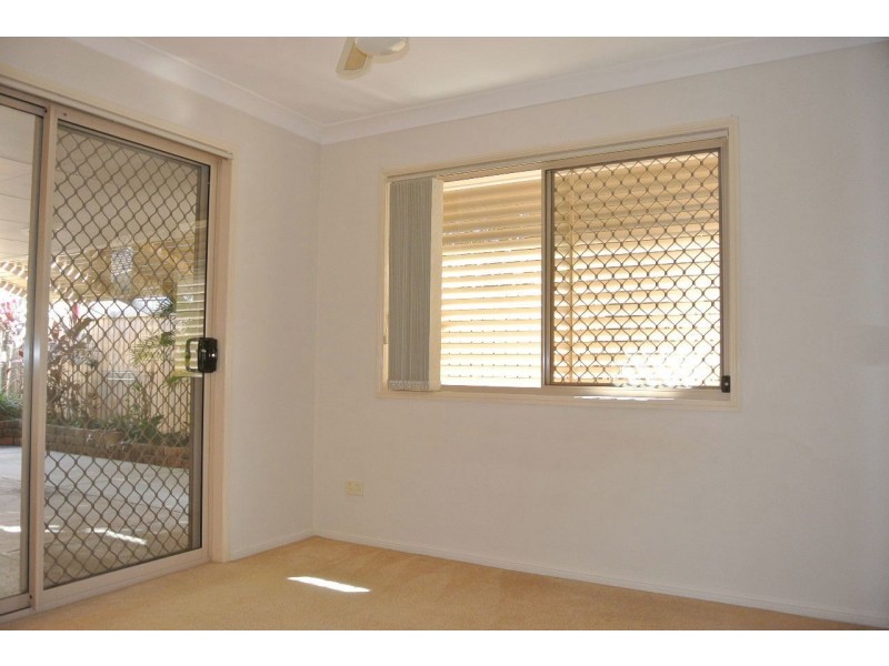 2a Beach Street, Cleveland QLD 4163