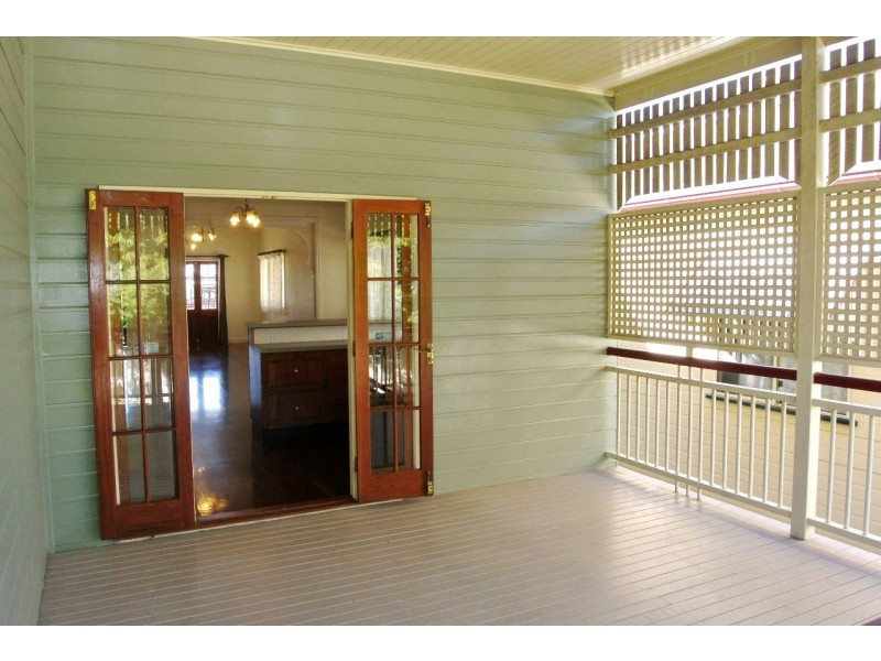 35 Wyena Street, Camp Hill QLD 4152