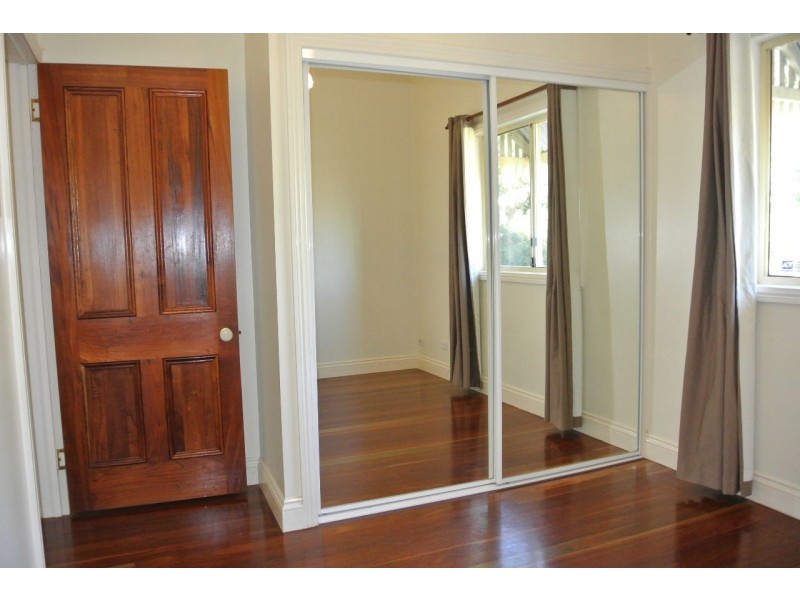 35 Wyena Street, Camp Hill QLD 4152