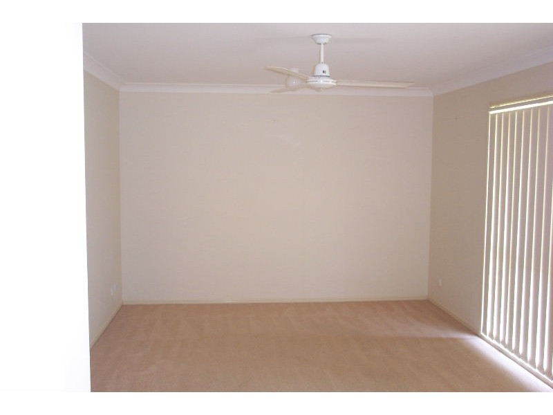 8 Appleton Street, Carindale QLD 4152