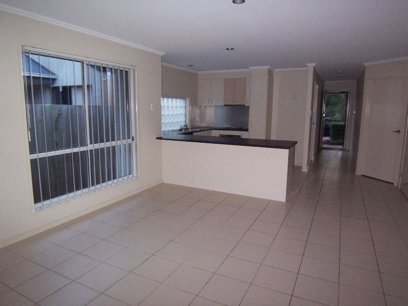 2 Merle Court, Birkdale QLD 4159