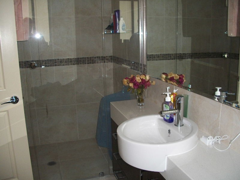 64 Greens Road, Coorparoo QLD 4151