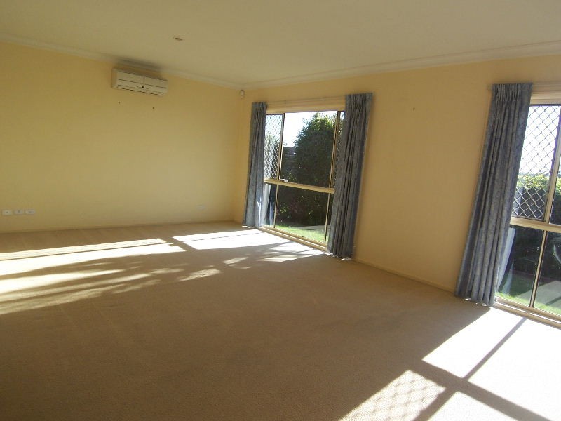 47 Kauri Street, Carindale QLD 4152